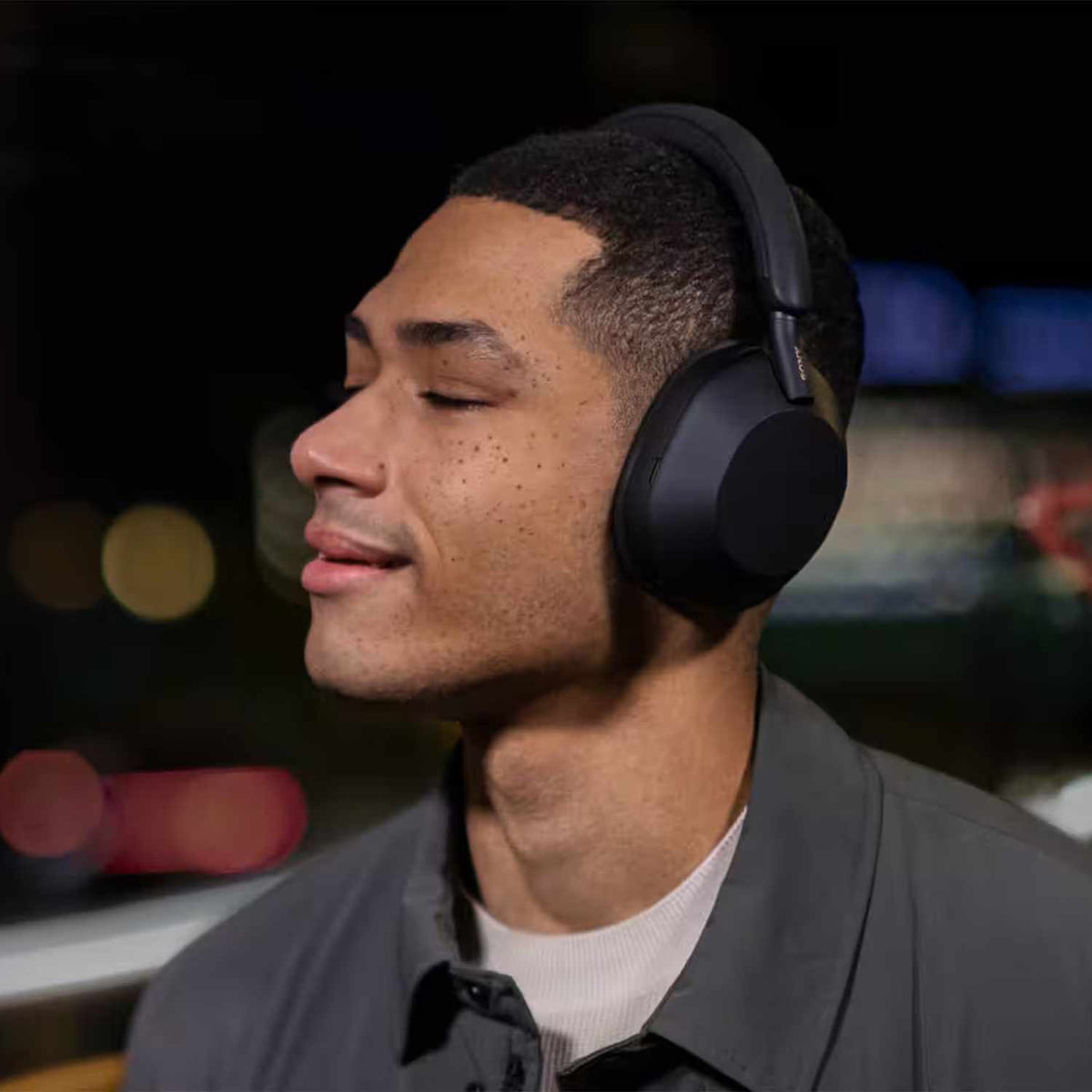 Sony Wireless Noise Cancelling Over Ear Headphones Black