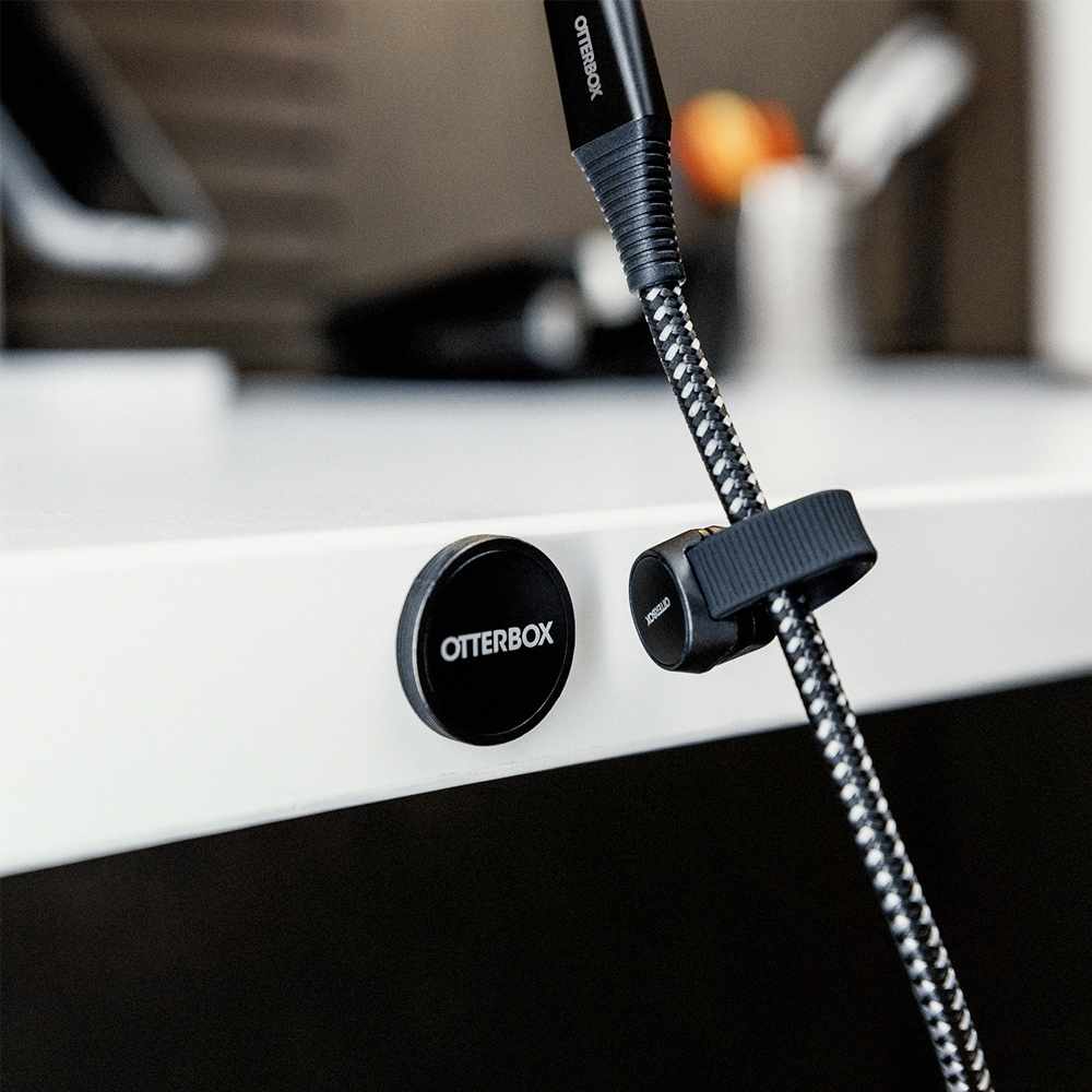 OtterBox USB-C to Lightning 6 ft Cable Black