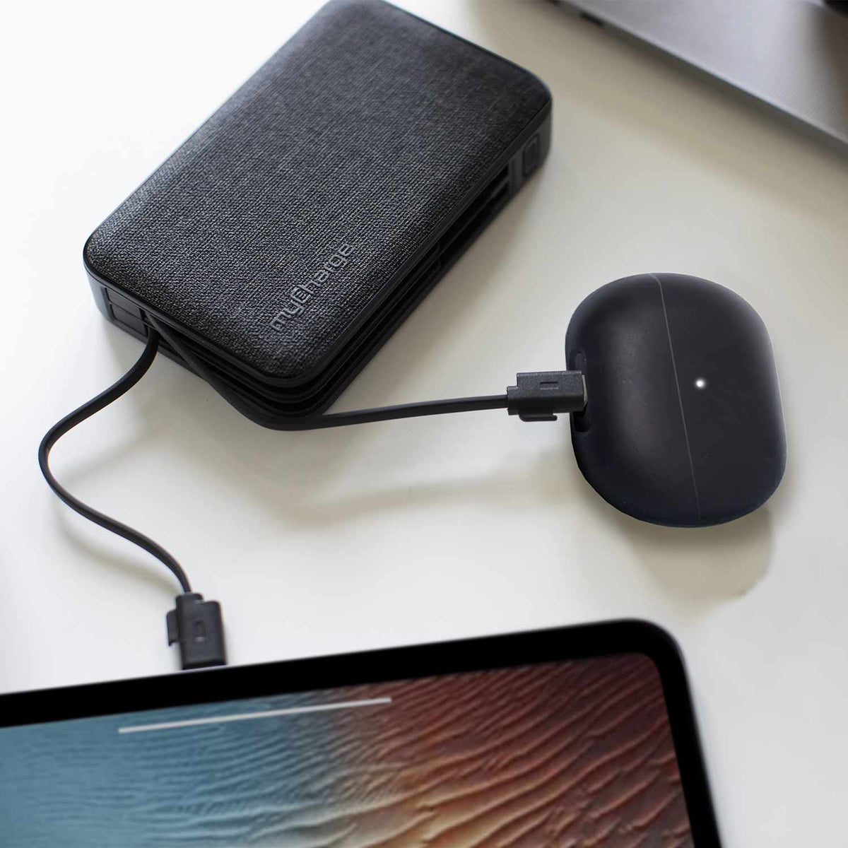 myCharge PowerHub Ultra 10,000 mAh Black Power Bank