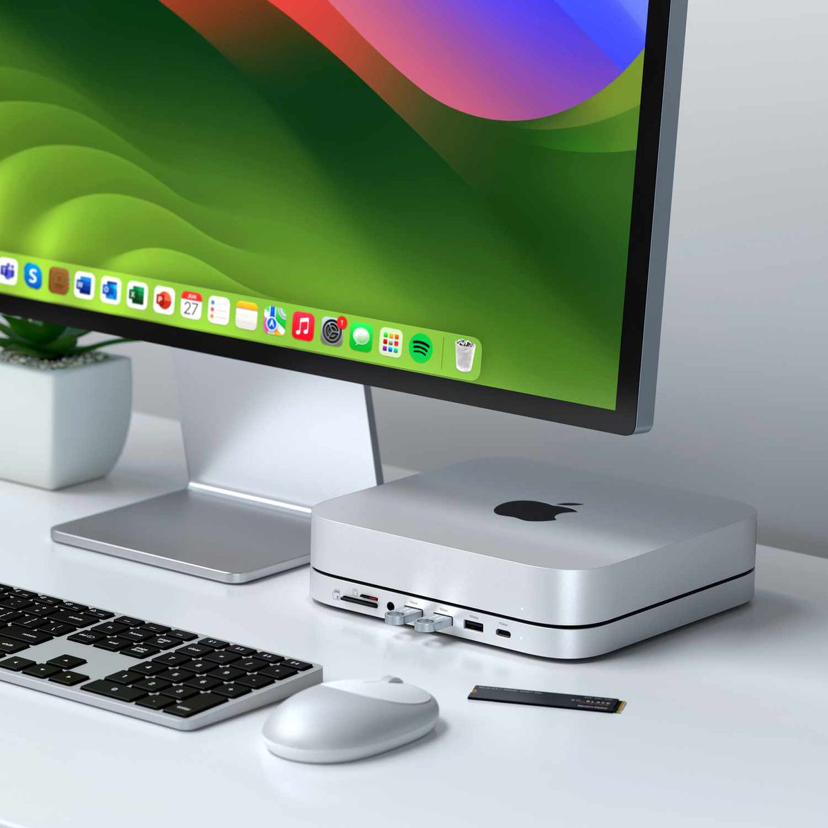 Satechi Stand & Hub Charging Stand Silver