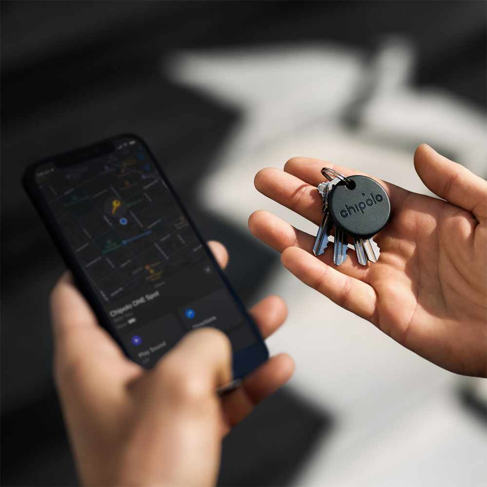 Chipolo CHC21MGYRFREN2P One Spot Bluetooth Item Finder (Works with the Apple Find My Network) 2-Pack Almost Black