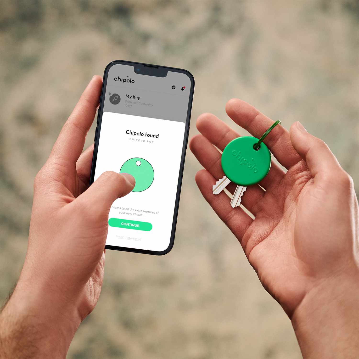 Chipolo POP Tracking Tag (Works with Googleâ€™s Find My Device or Apple Find My) Green