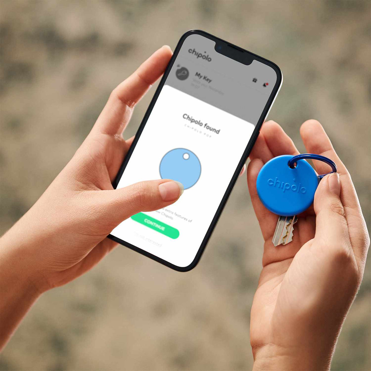 Chipolo POP Tracking Tag (Works with Googleâ€™s Find My Device or Apple Find My) Blue