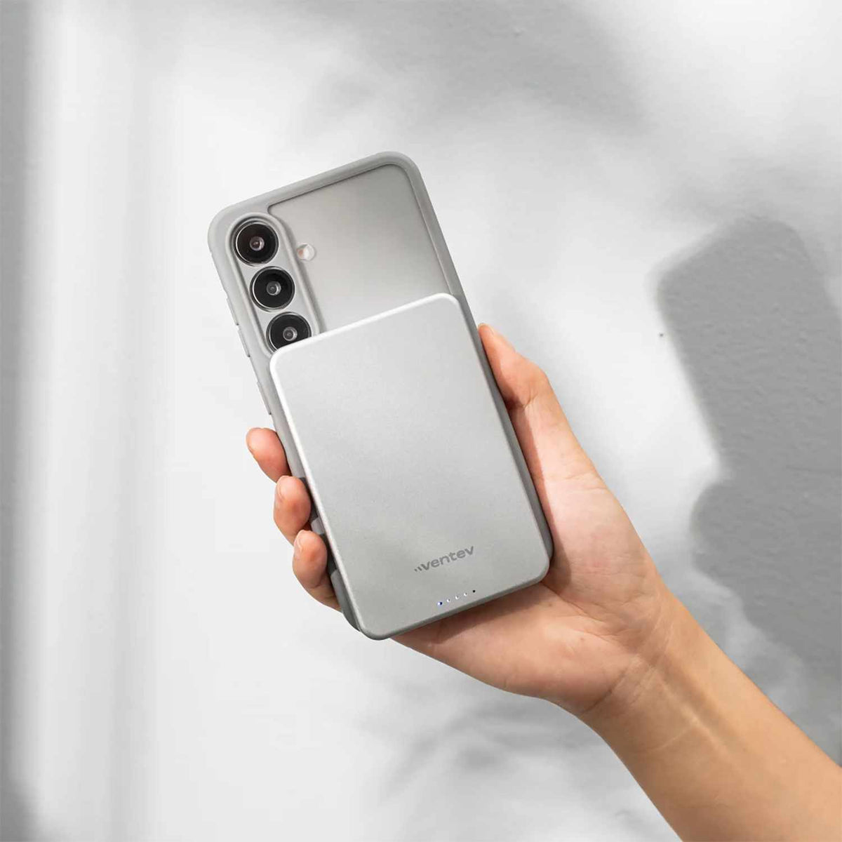 Ventev Qi2 Portable Battery 15W 5,000 mAh Grey