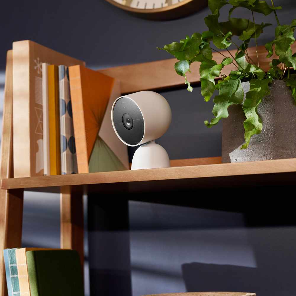 Google GA01317CA Nest Cam Indoor/Outdoor (Battery) White